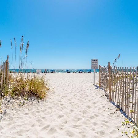 Island Winds East 202 By Albvr - Beautifully Renovated Beachfront Condo & Steps Away From Hangout & More! Gulf Shores Exterior photo