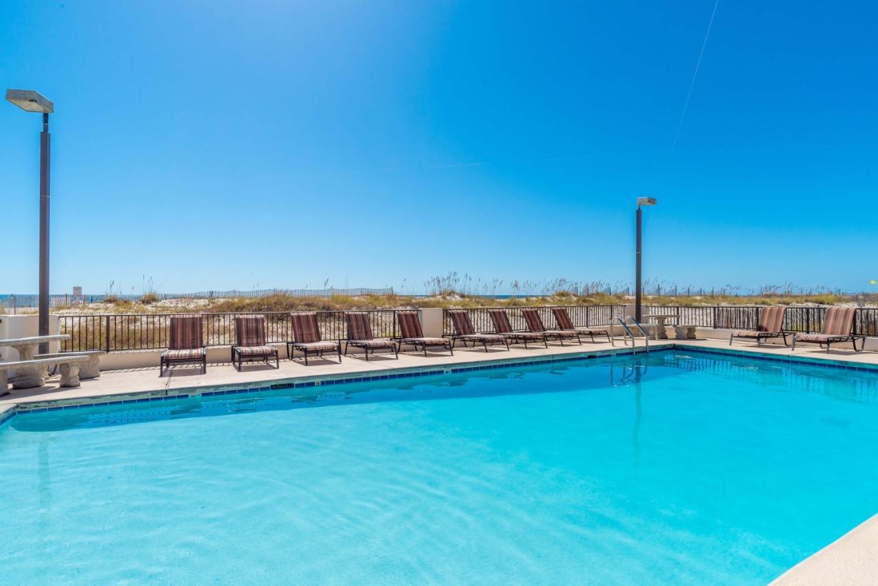 Island Winds East 202 By Albvr - Beautifully Renovated Beachfront Condo & Steps Away From Hangout & More! Gulf Shores Exterior photo